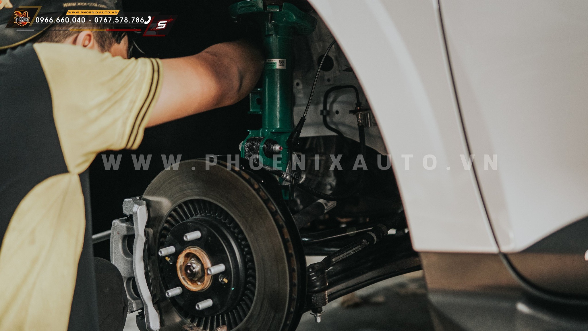 Top 9 Xưởng Gara sửa chữa ô tô uy tín và chất lượng ở TPHCM - Phoenix Auto