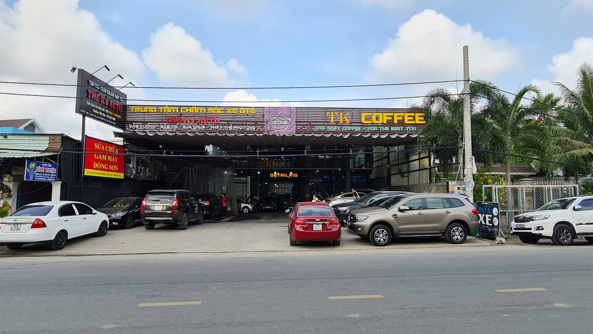 Top 9 Xưởng Gara sửa chữa ô tô uy tín và chất lượng ở TPHCM - Trung tâm chăm sóc sửa chữa xe Thế Kỷ Auto