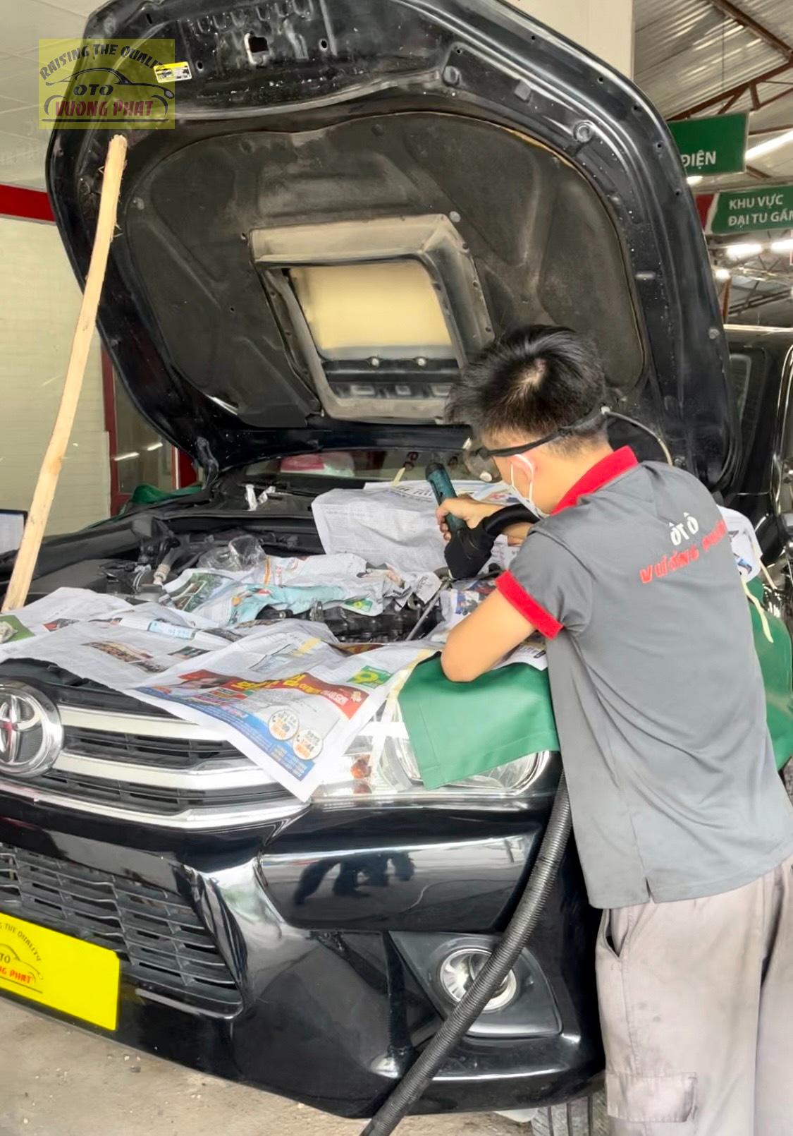 Top 9 Xưởng Gara sửa chữa ô tô uy tín và chất lượng ở TPHCM - Garage Sửa Chữa Ô Tô Vương Phát