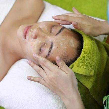 Top 8 Spa trị mụn và tắm trắng uy tín và chất lượng nhất ở Cần Thơ - Lona Home Spa